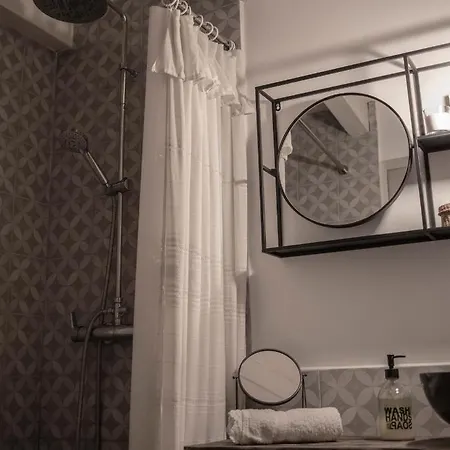 Kiskacsa Nyúlontúl Apartman Mencshely